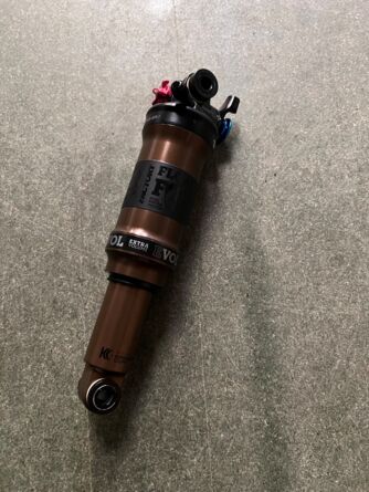 Fox DPS demper push to unlock 2