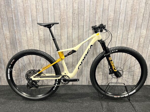 Oiz M21 aanbieding 1